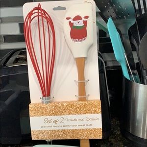 Set of two whisk and snowman spatula